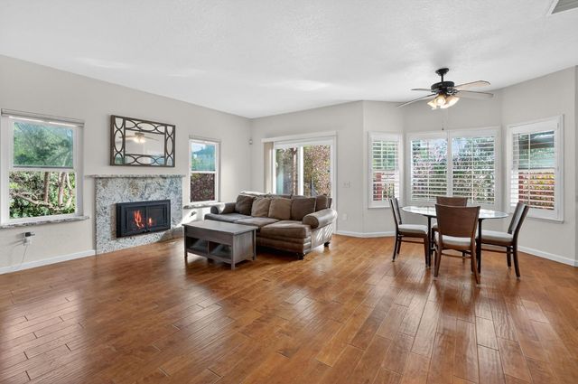 10010 Snowy Owl Way, Auburn, CA 95603