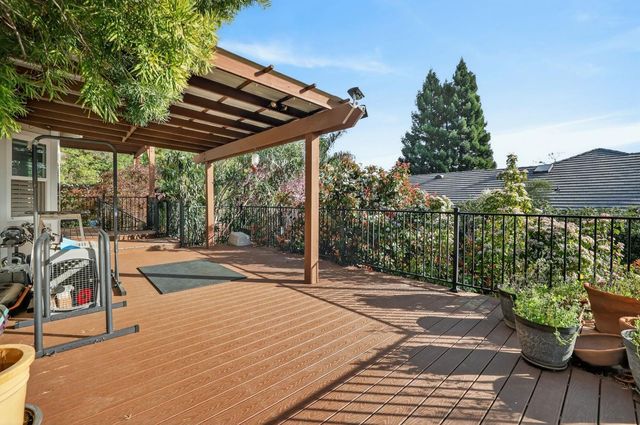 10010 Snowy Owl Way, Auburn, CA 95603