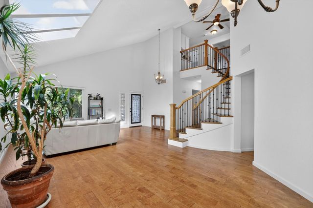 10010 Snowy Owl Way, Auburn, CA 95603