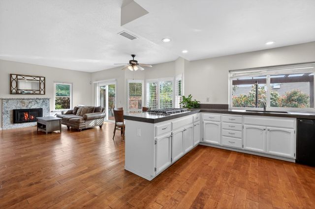 10010 Snowy Owl Way, Auburn, CA 95603