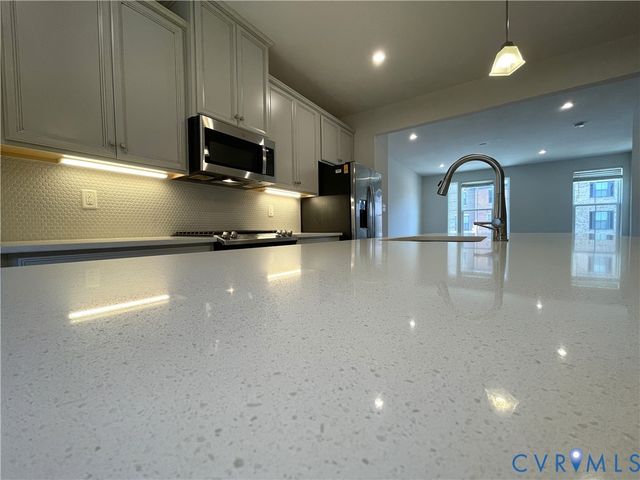 2125 Tobacco Mill St, Richmond, VA 23225
