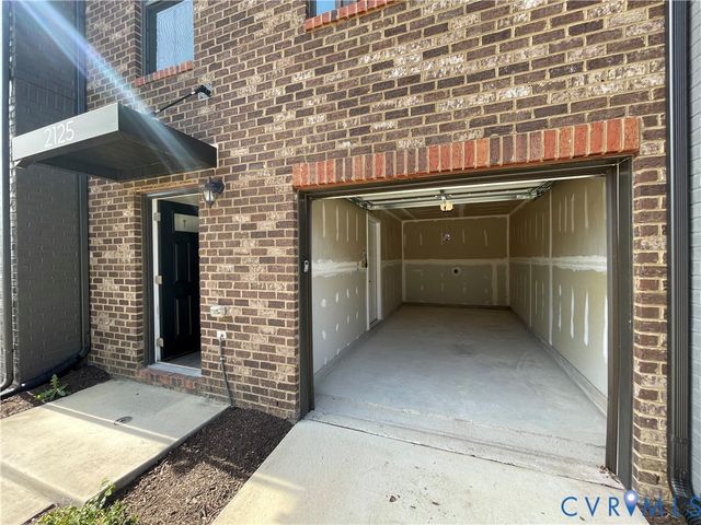 2125 Tobacco Mill St, Richmond, VA 23225