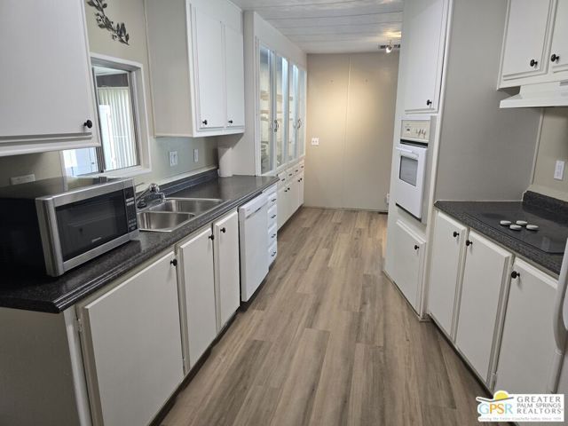 102 N Paseo Laredo, Cathedral City, CA 92234