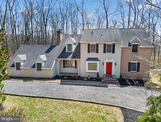 2635 POSSUM HOLLOW RD, Coopersburg, PA 18036