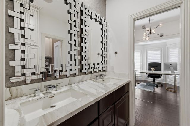 263 Wood Loop Street, Houston, TX 77015