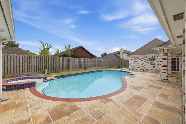 263 Wood Loop Street, Houston, TX 77015