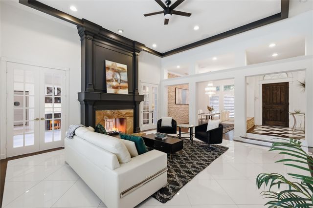 263 Wood Loop Street, Houston, TX 77015