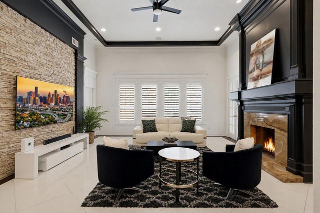 263 Wood Loop Street, Houston, TX 77015