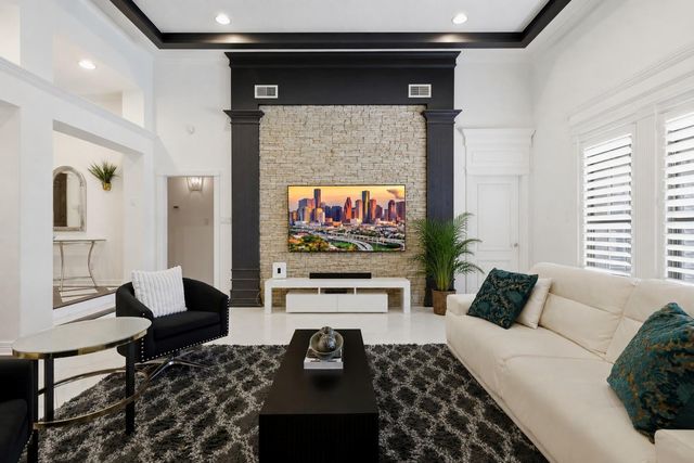 263 Wood Loop Street, Houston, TX 77015
