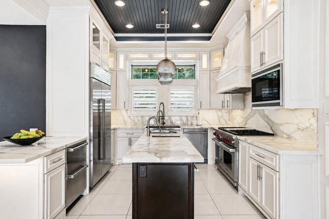 263 Wood Loop Street, Houston, TX 77015