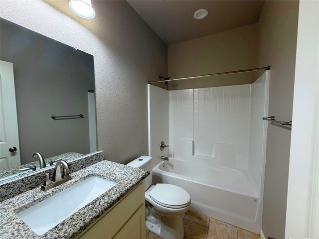 122 Katy Street, Cleburne, TX 76031