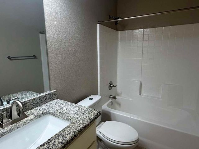 122 Katy Street, Cleburne, TX 76031