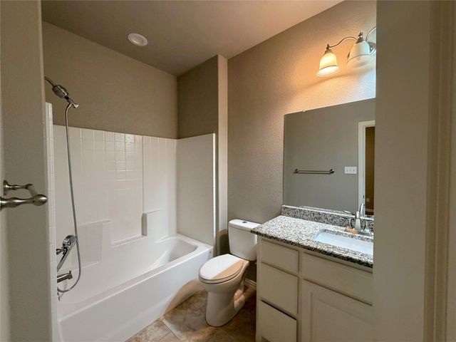 122 Katy Street, Cleburne, TX 76031