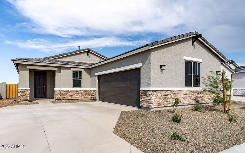 17565 N BOLERNO Drive, Maricopa, AZ 85138 — exterior