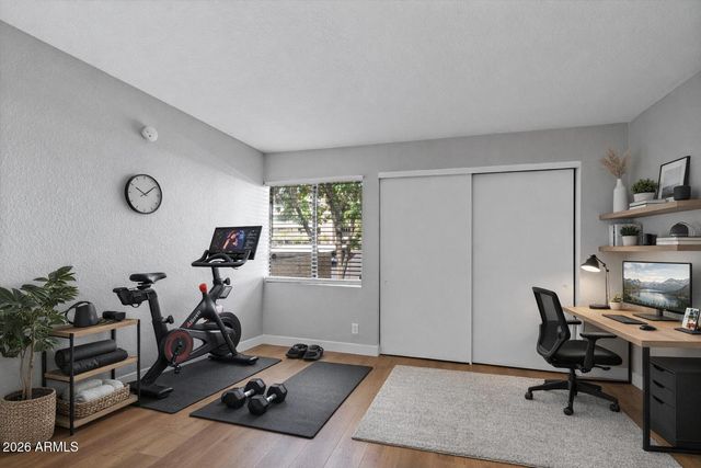 5757 W Eugie Avenue 2114, Glendale, AZ 85304