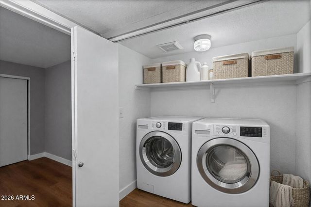 5757 W Eugie Avenue 2114, Glendale, AZ 85304