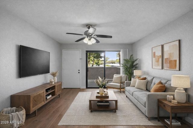 5757 W Eugie Avenue 2114, Glendale, AZ 85304