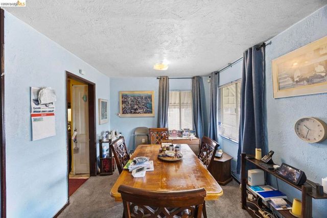 9527 Coral RD, Oakland, CA 94603