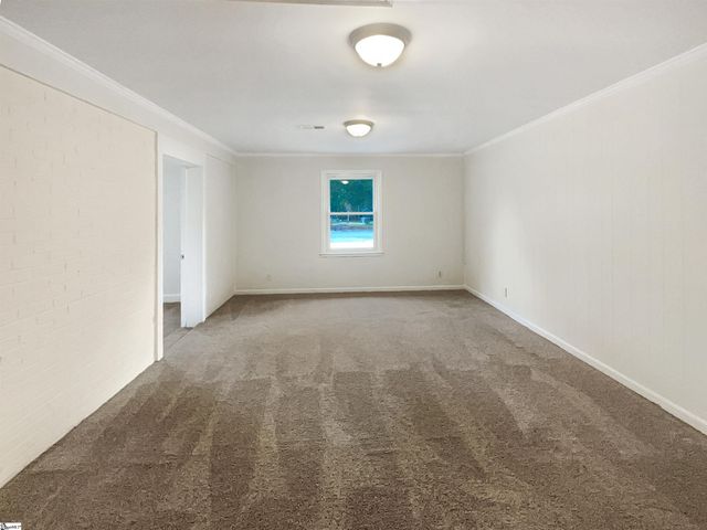 10 Ashwood Avenue, Greenville, SC 29607