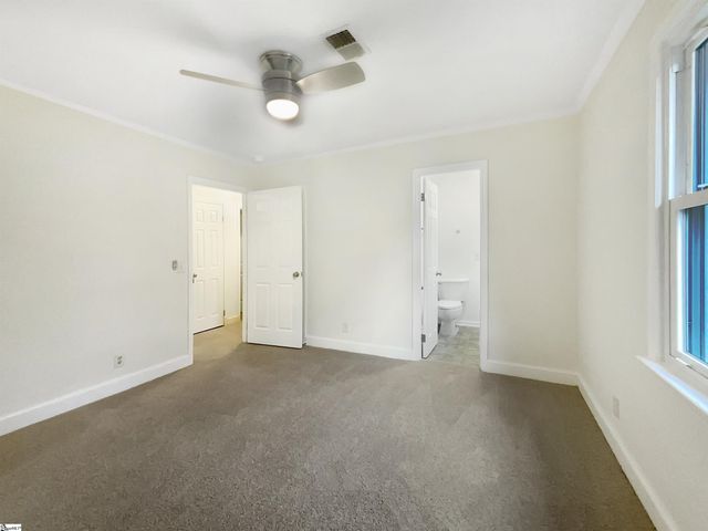 10 Ashwood Avenue, Greenville, SC 29607