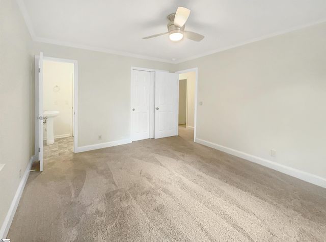 10 Ashwood Avenue, Greenville, SC 29607