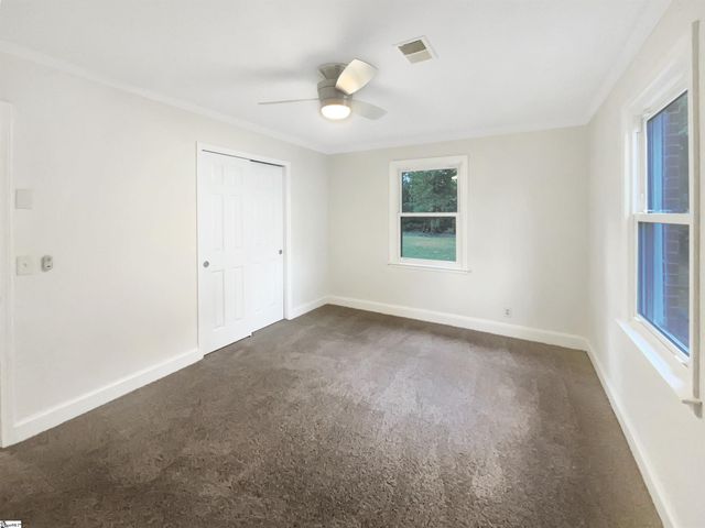 10 Ashwood Avenue, Greenville, SC 29607