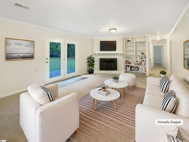 10 Ashwood Avenue, Greenville, SC 29607