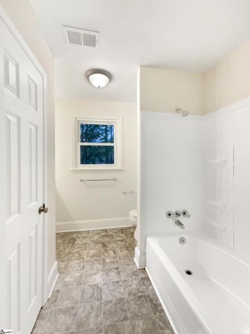 10 Ashwood Avenue, Greenville, SC 29607