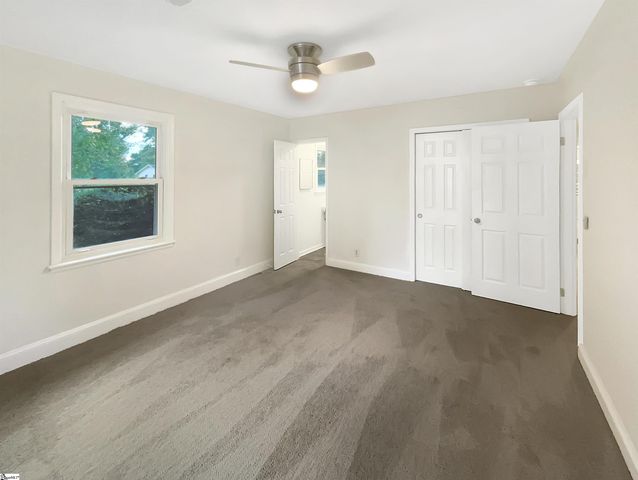 10 Ashwood Avenue, Greenville, SC 29607