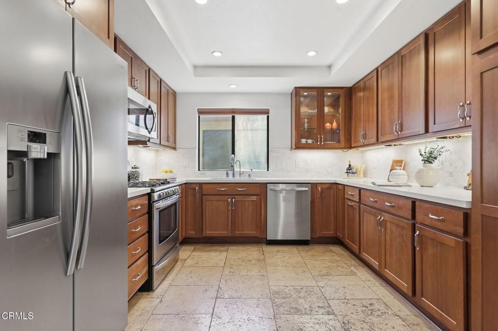 Image 12 of property listing at 848 Woodland Avenue 5, Ojai, CA 93023