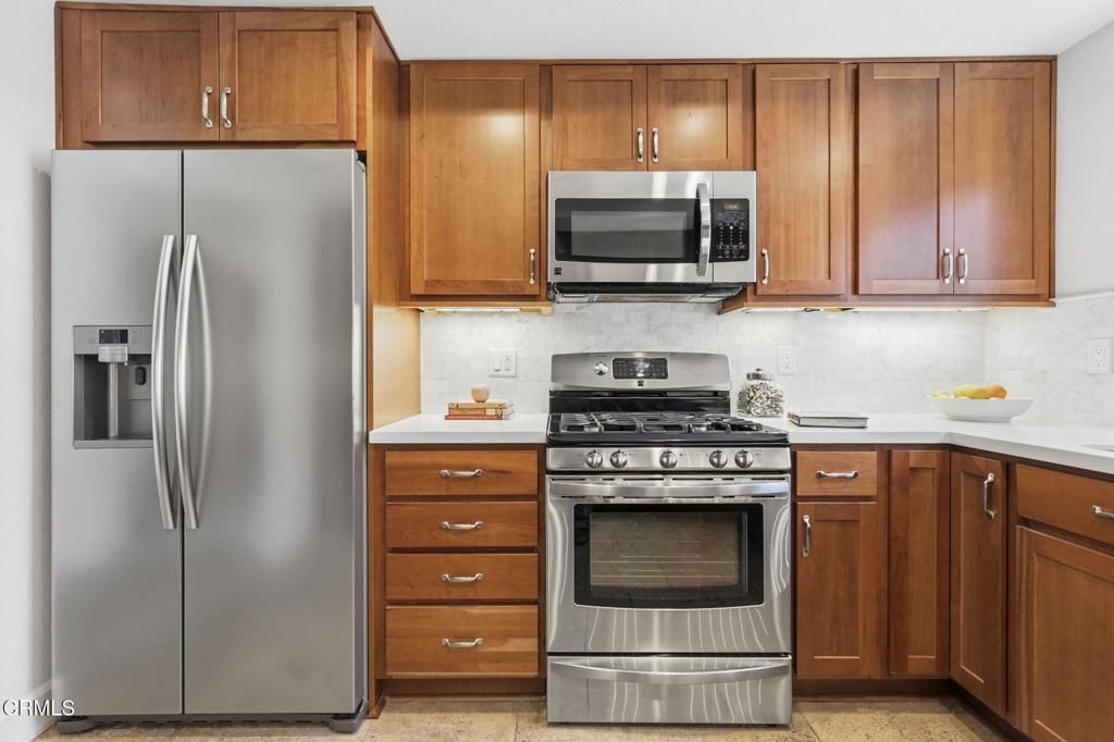 Image 13 of property listing at 848 Woodland Avenue 5, Ojai, CA 93023