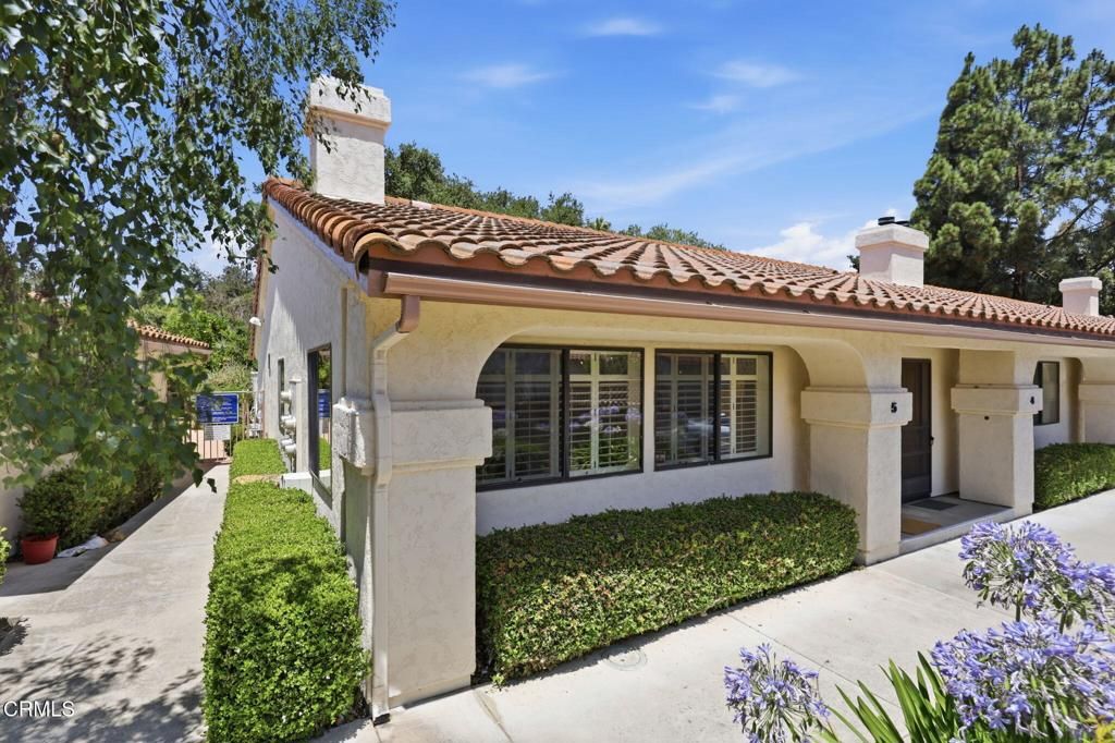 Image 5 of property listing at 848 Woodland Avenue 5, Ojai, CA 93023