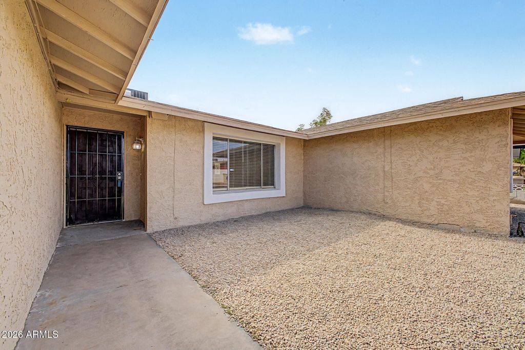 5220 N 68TH Avenue, Glendale, AZ 85303 — photo 3