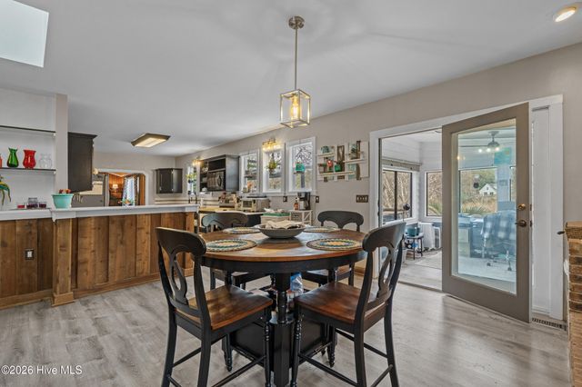 532 Medcalf Drive SW, Sunset Beach, NC 28468