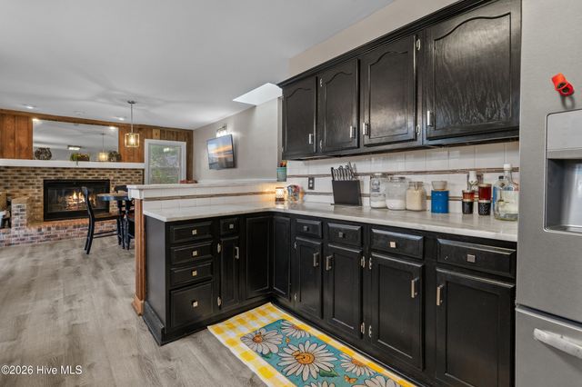 532 Medcalf Drive SW, Sunset Beach, NC 28468