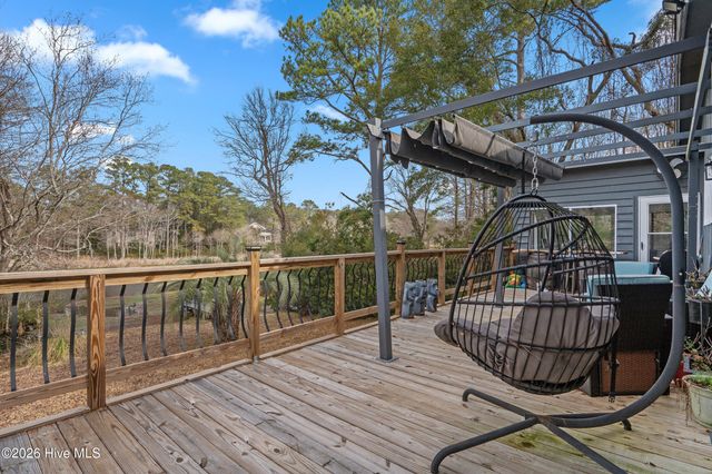 532 Medcalf Drive SW, Sunset Beach, NC 28468