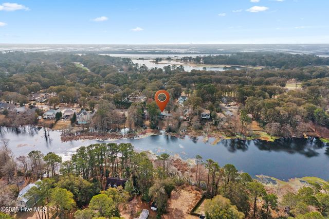 532 Medcalf Drive SW, Sunset Beach, NC 28468