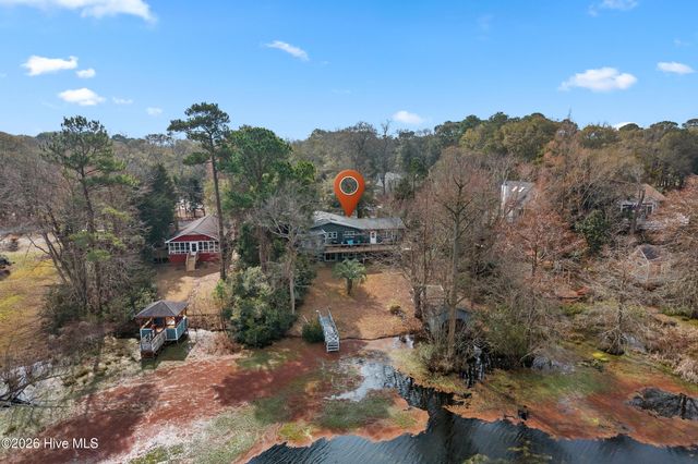 532 Medcalf Drive SW, Sunset Beach, NC 28468