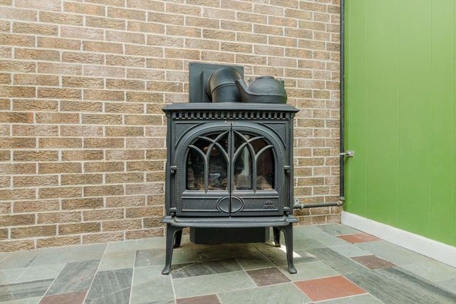 503 Bark St, Swansea, MA 02777