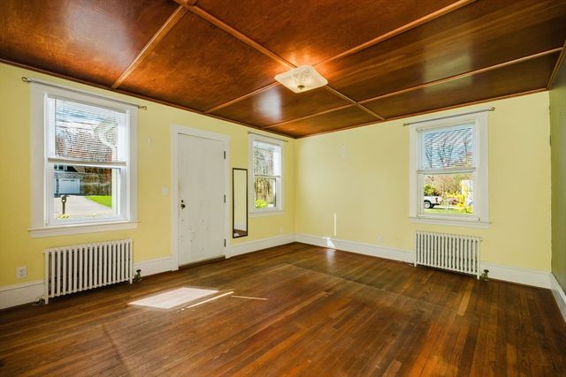 503 Bark St, Swansea, MA 02777