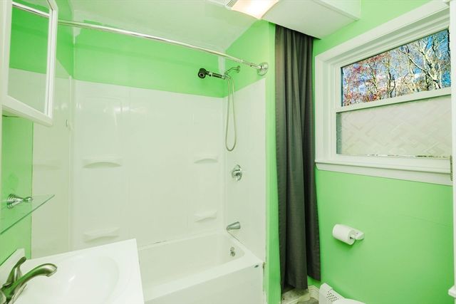 503 Bark St, Swansea, MA 02777