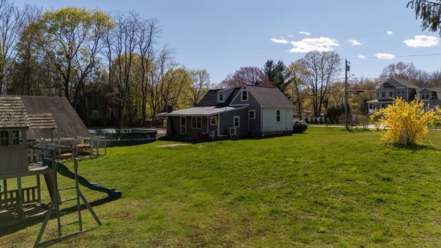 503 Bark St, Swansea, MA 02777