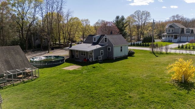 503 Bark St, Swansea, MA 02777
