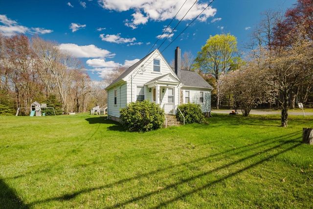 503 Bark St, Swansea, MA 02777