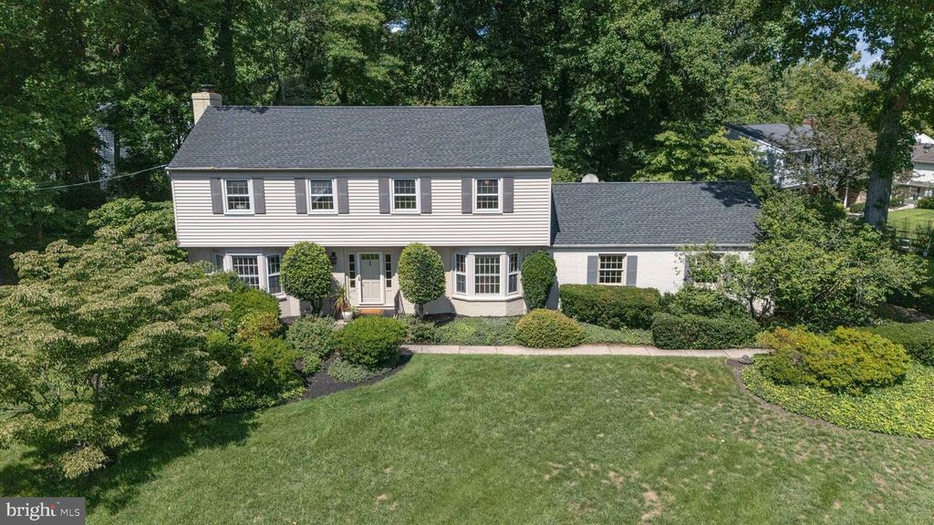835 DUKES DR, YARDLEY, PA 19067 — exterior