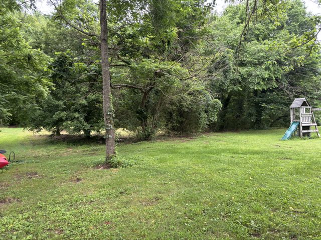 502 Twomey Rd, Centerville, TN 37033