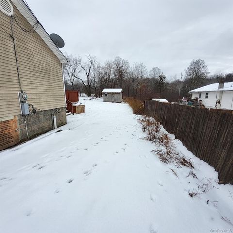 8 Orchard Lake Drive, Monroe, NY 10950