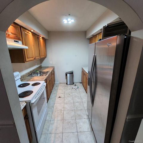 8 Orchard Lake Drive, Monroe, NY 10950