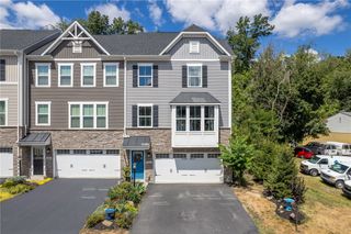 4045 Crown Drive, South Park, PA 15129