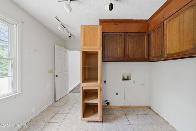 2320 Robert Hoke Road, Wilmington, NC 28412